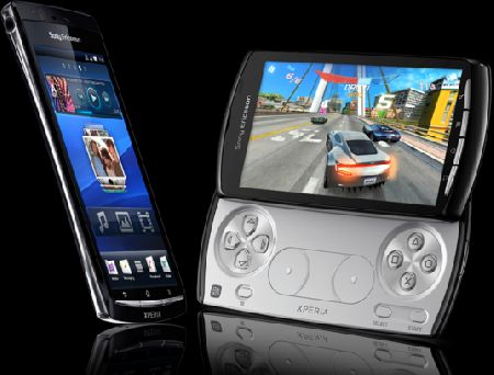 Смартфоны Sony Ericsson XPERIA Arc и XPERIA Play можно заказать в России