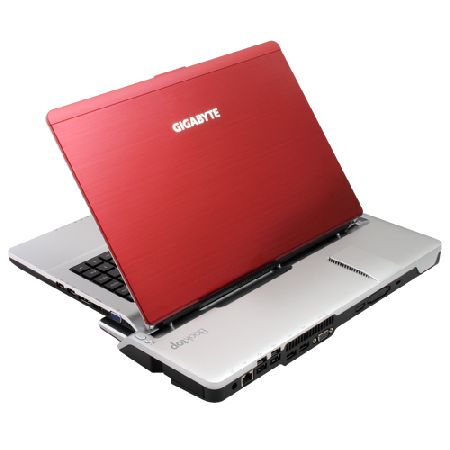 Computex 2011: -   Gigabyte Booktop M2432  
