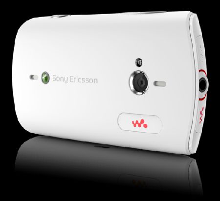   Sony Ericsson Live with Walkman   Android