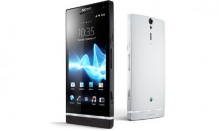   Sony Xperia  4,3- AMOLED-     