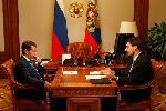 Дмитрий Медведев обязал российские госорганы рассказывать о своей работе в Интернете (12.08.2011)